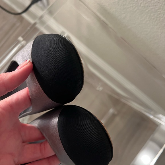 Chanel flat. Gunmetal. Size 41.  Gently worn. Excellent condition. - Picture 5 of 6